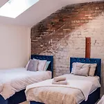 Bv Conditioning House Royal Comfy Suite Bradford