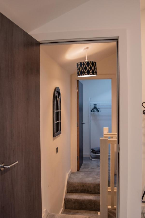 Apartment Bv Conditioning House Royal Comfy Bradford *