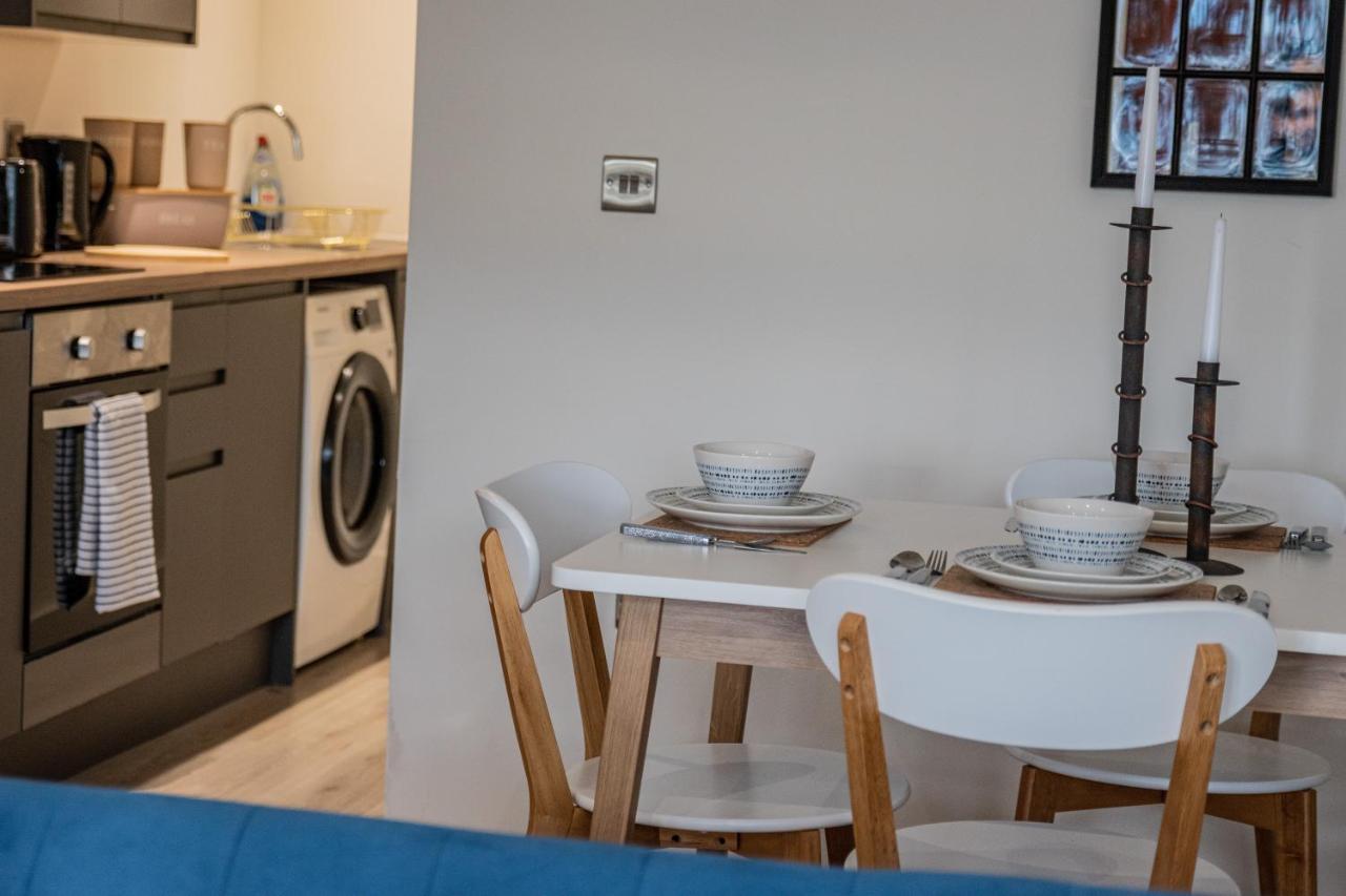 Apartment Bv Conditioning House Royal Comfy Bradford